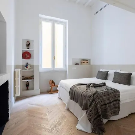 Casa Luce, A Burghesius *